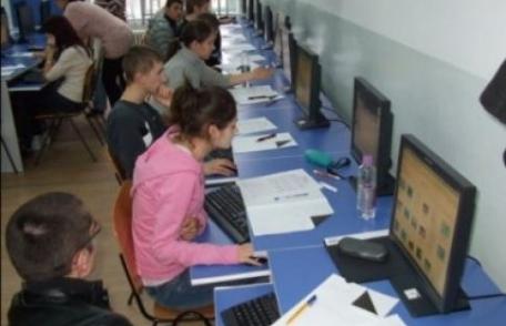 Bac 2012: Astăzi a început proba de evaluare a competenţelor digitale