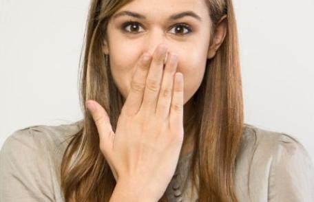 TOP 10 leacuri împotriva sughiţului