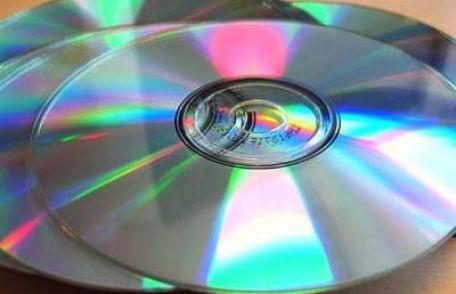 DOSAR PENAL pentru că difuza muzică fără licenţă într-un bar