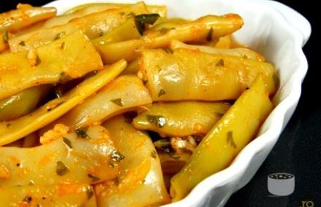 Păstăi scăzute cu usturoi