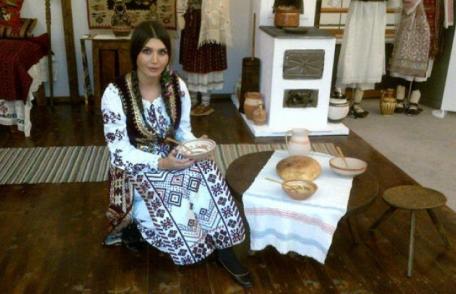 Elena Băsescu va purta straie populare la nunta ei