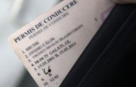 Tânăr prins fără permis la volanul unei mașini neînmatriculate