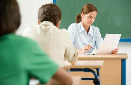 Vezi lista profesorilor botoşăneni experţi în educaţie