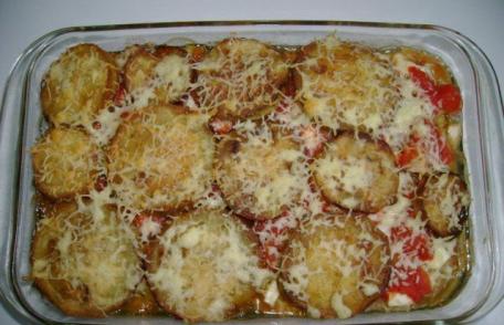 Vinete cu roşii la cuptor