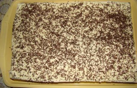 Prăjitură cu nucă şi budincă