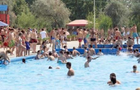 ATENȚIE: Vezi ce boli poţi contacta la piscină