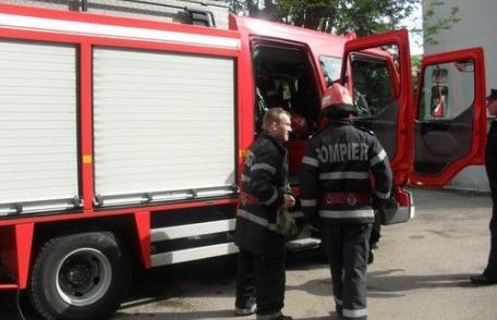 Opt incendii în mai puţin de patru ore