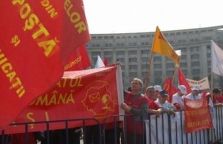 Poştaşii ies de astăzi în stradă, nemulţumiţi de propunerile de reducere a unor drepturi salariale
