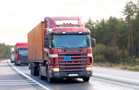 De Sfânta Maria este interzis traficul greu! Vezi drumurile pe care se aplică restricţia