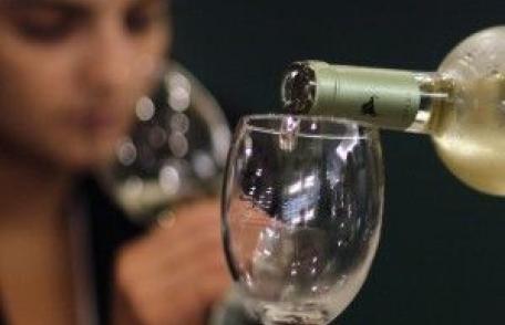 Care este legătura între consumul de alcool şi cancer