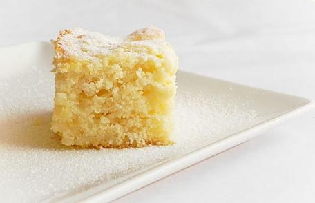 Prăjitură cu brânză de vaci