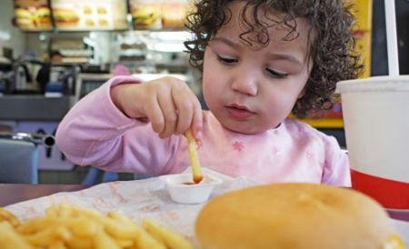Unul din cele mai populare alimente te poate îmbolnăvi de cancer