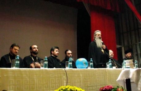 Întâlnire a preoţilor din prototopopiatele Dorohoi, Darabani şi Săveni condusă de ÎPS Teofan, Mitropolitul Moldovei şi Bucovinei