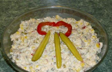 Salată de pui cu ciuperci