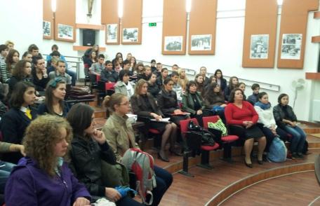 Colegiul Național „Grigore Ghica” a comemorat Holocaustul - FOTO