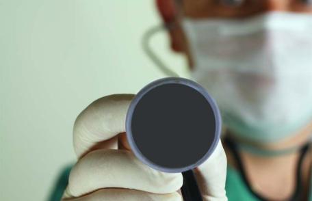 Pensionarea  pe caz de boala a persoanelor sanatoase poate aduce sanctiuni pentru medicii implicati