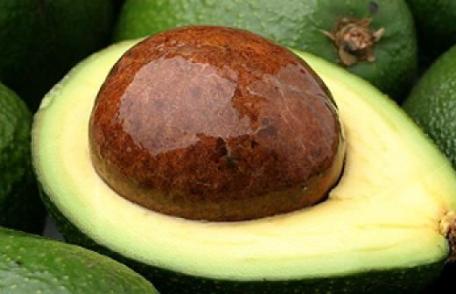 Avocado, fructul care-ţi face pielea catifelată. Cum să-l mănânci