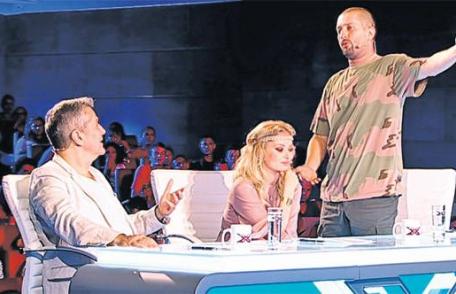 Cheloo a caftit un concurent de la „X Factor”? Juratul şi-a ieşit din minţi şi l-a luat la şuturi pe un solist