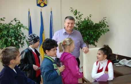 Cu clasa a III-a în vizită la Palatul Administrativ