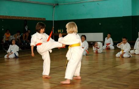 [GALERIE FOTO] Dorohoieni la Campionatul Naţional de Karate ISKF