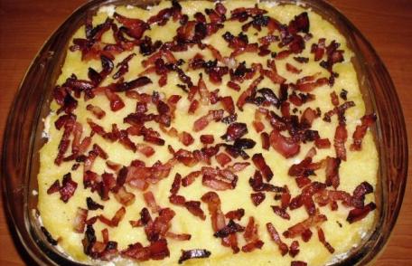 Mămăligă cu brânză la cuptor