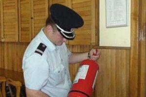 Pompierii verifică secţiile de votare