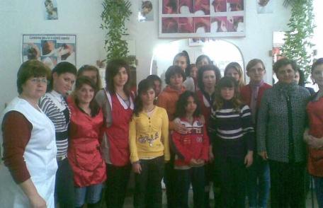 Învață să trăiești sănătos - Estetica și igiena la vârsta adolescenței