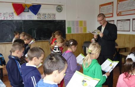 Şcoala Primară Nr. 2 Sauceniţa: „Botoşani, locul în care vreau să trăiesc !” - FOTO