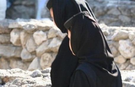 Mănăstirea Voivozi. Măicuțe torturate, bătute cu furca și obligate să muncească desculțe la porci