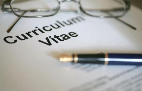 AJOFM: Locuri noi de muncă pentru persoane cu studii medii și superioare