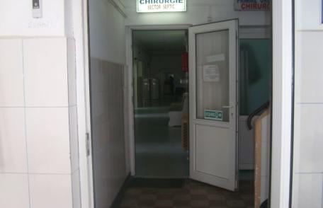 Zi cu ghinion pentru o tânără din Suharău care a ajuns la spital împreună cu fiica ei de 7 ani