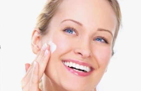 Cum îți faci singură o cremă anti-îmbătrânire