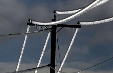 Din cauza condiţiilor meteo 17 localităţi din judeţul Botoşani nu sunt alimentate cu energie electrică