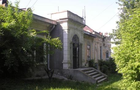 Dorohoi File de istorie: Liceul „Regina Maria”