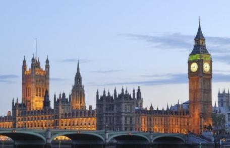 Marea Britanie ar putea limita accesul românilor la sistemul de ajutor social