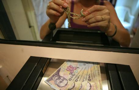 Cercei furaţi la Iaşi și amanetați la Dorohoi