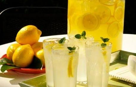 Detoxifiere cu lămâie! Slăbește 5-6 kilograme în doar 14 zile!