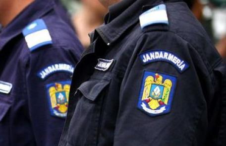 Misiuni de asigurare a ordinii şi liniştii publice executate de jandarmii botoșăneni la Serviciului de eliberare a permiselor auto