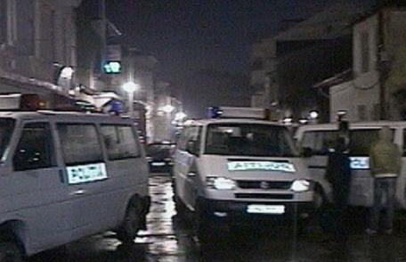 Scandal cu săbii şi topoare la Iaşi. 12 persoane sunt cercetate