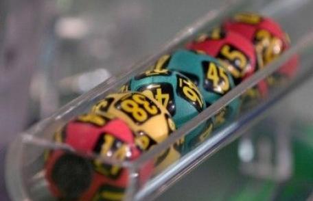 Premiul la categoria I la extragerea Loto 5/40 a fost câştigat