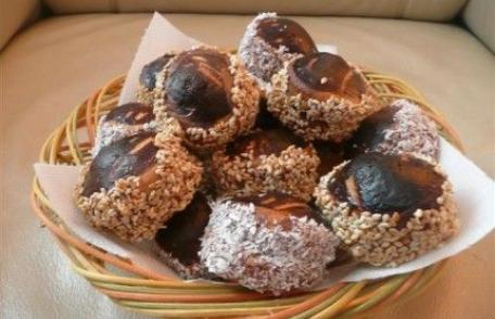 Biscuiți cu susan și nucă de cocos