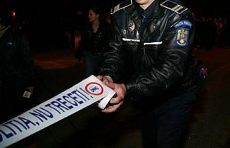 Bărbat cercetat pentru trei infracțiuni: Furt de auto, conducere fără permis, părăsirea locului accidentului