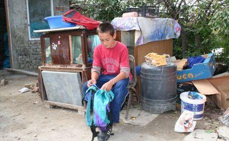 Adevarul! Şcoala este ACASĂ pentru sinistraţii din Dorohoi