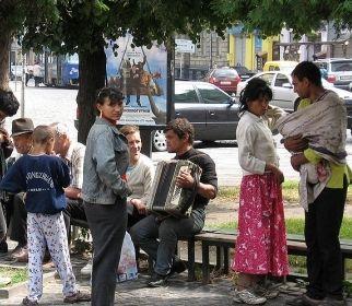 Romii traiesc in mod traditional din ceea ce fura