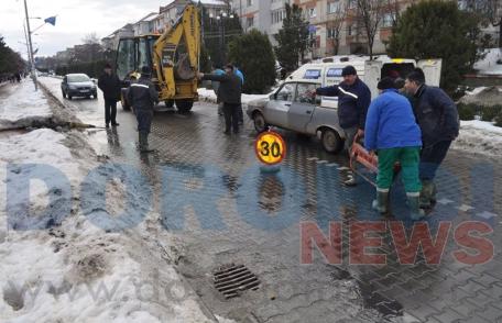Peste jumătate din dorohoieni, au rămas fără apă, în urma unei avarii survenită pe Bulevardul Victoriei