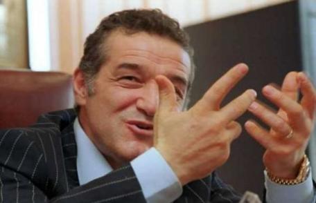 Cu 48 de ore înainte de verdictul care îl poate trimite la închisoare, Becali a părăsit România