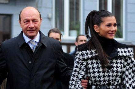 Elena Băsescu e însărcinată