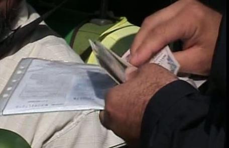 Trei  infracţiuni şi optzeci de contravenţii constatate de polițiști în urma unei acțiuni pe linie rutieră 