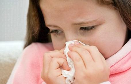 Cum să previi virozele respiratorii în această perioadă cu fluctuaţii de temperatură