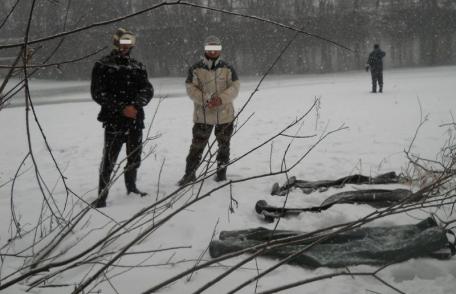 Doi cetățeni reţinuţi pentru trecere ilegală a frontierei de stat peste râul Prut